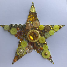 Load image into Gallery viewer, Sparkly star framed button art. Gold